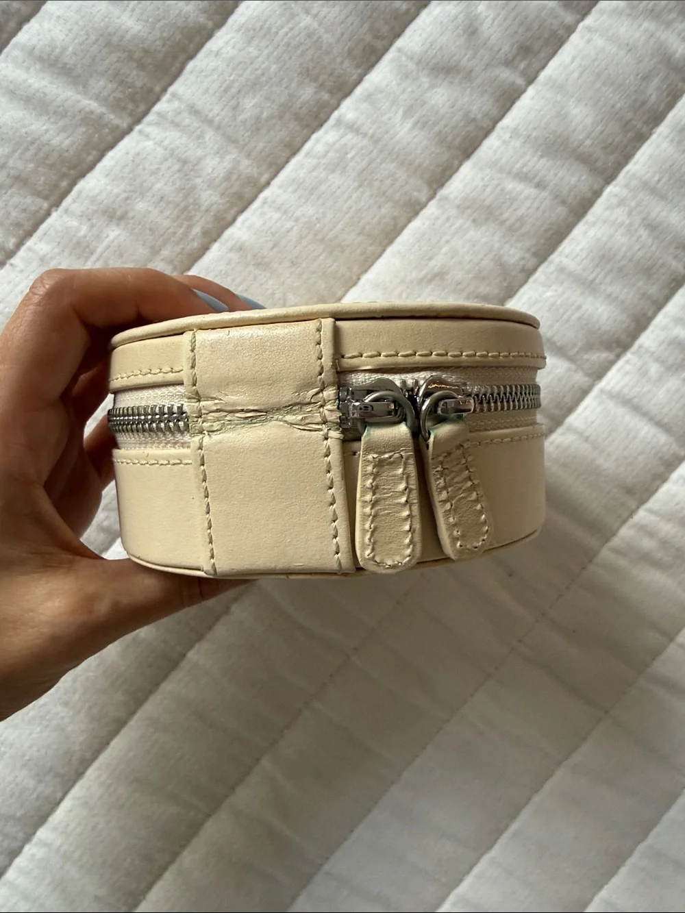 WOLF Beige Round Leather Jewelry Travel Case